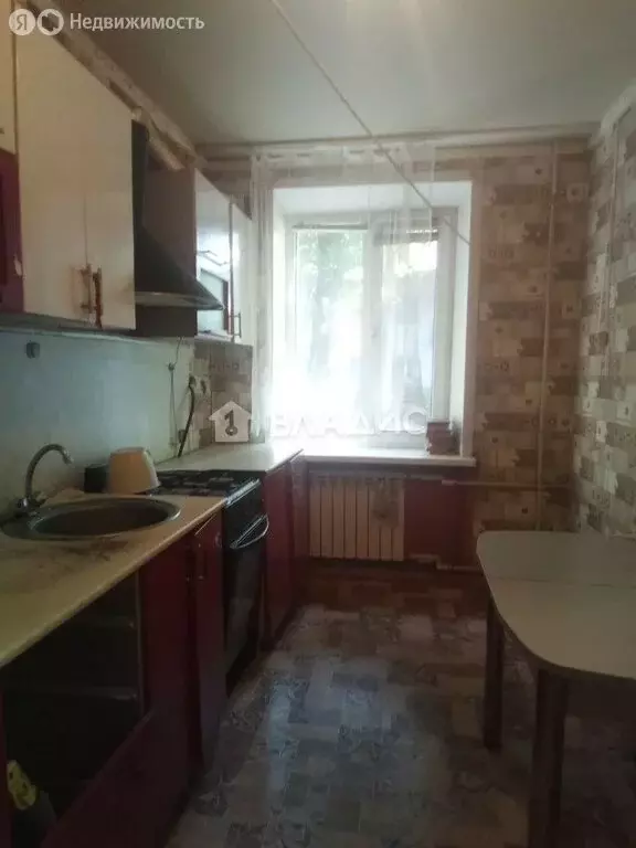 2-комнатная квартира: Унеча, Советская улица, 11 (48.3 м) - Фото 0