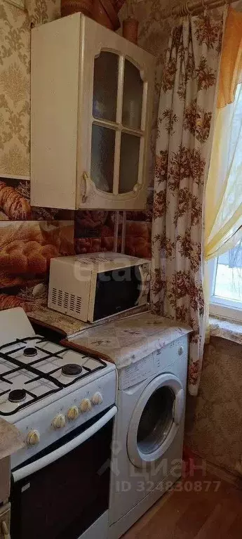 3-к кв. Коми, Сыктывкар ул. Красных Партизан, 61 (61.2 м) - Фото 2