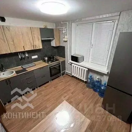 3-к кв. Крым, Евпатория Исмаил-Бей мкр, ул. 28 Августа (65.0 м) - Фото 0