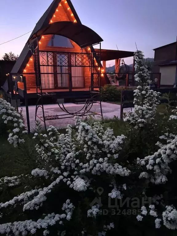 Дом в Алтай, Чемальский район, с. Чемал Полевая ул., 26 (35 м) - Фото 1