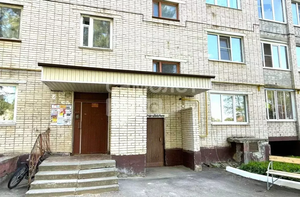 3-к кв. Калужская область, Жуков ул. Ленина, 9 (59.6 м) - Фото 0