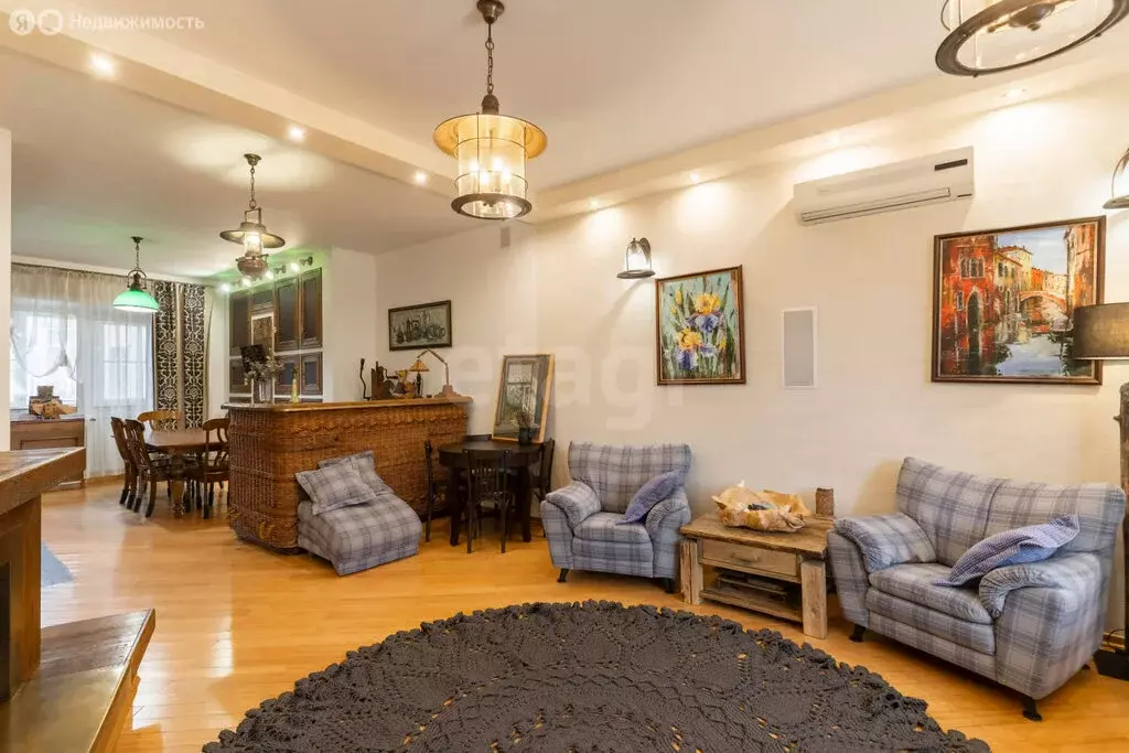 3-комнатная квартира: Тюмень, улица Ванцетти, 1/1 (170 м) - Фото 1