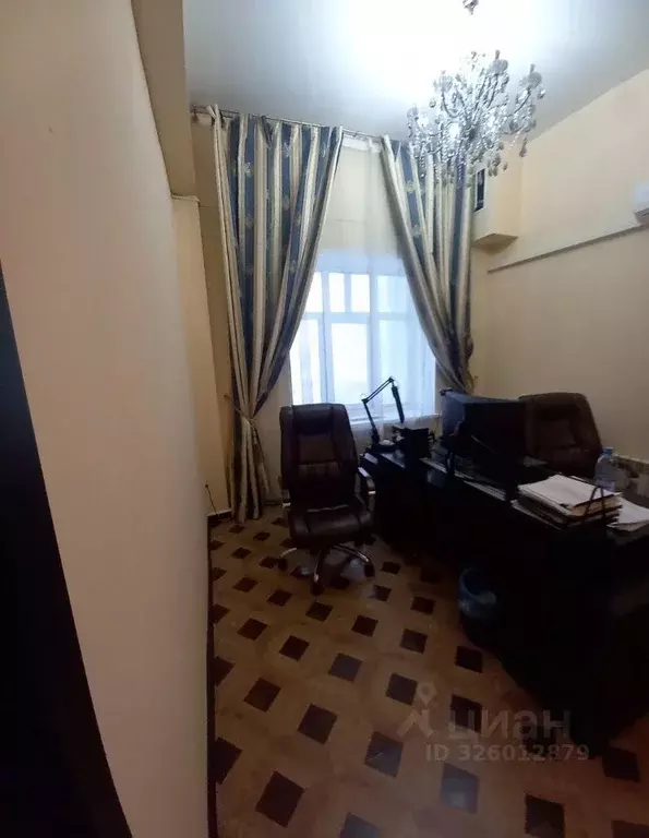 Помещение свободного назначения в Саха (Якутия), Якутск просп. Михаила ... - Фото 1