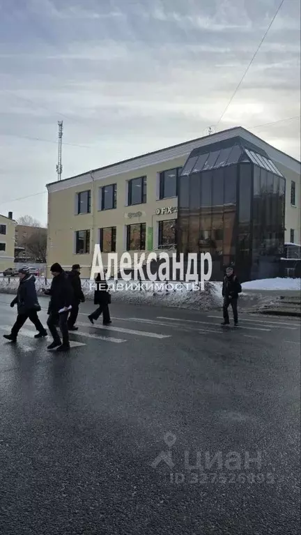 Торговая площадь в Санкт-Петербург, Санкт-Петербург, Ломоносов ... - Фото 1
