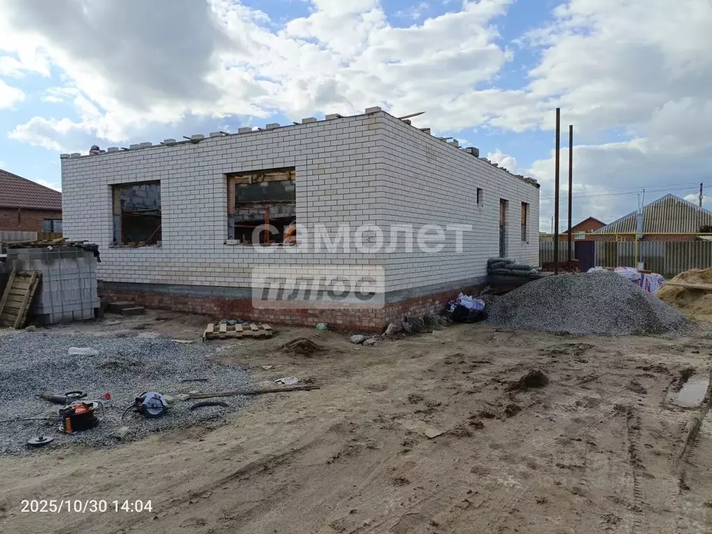 Дом в Калмыкия, Элиста Звездная ул., 47 (120 м) - Фото 1