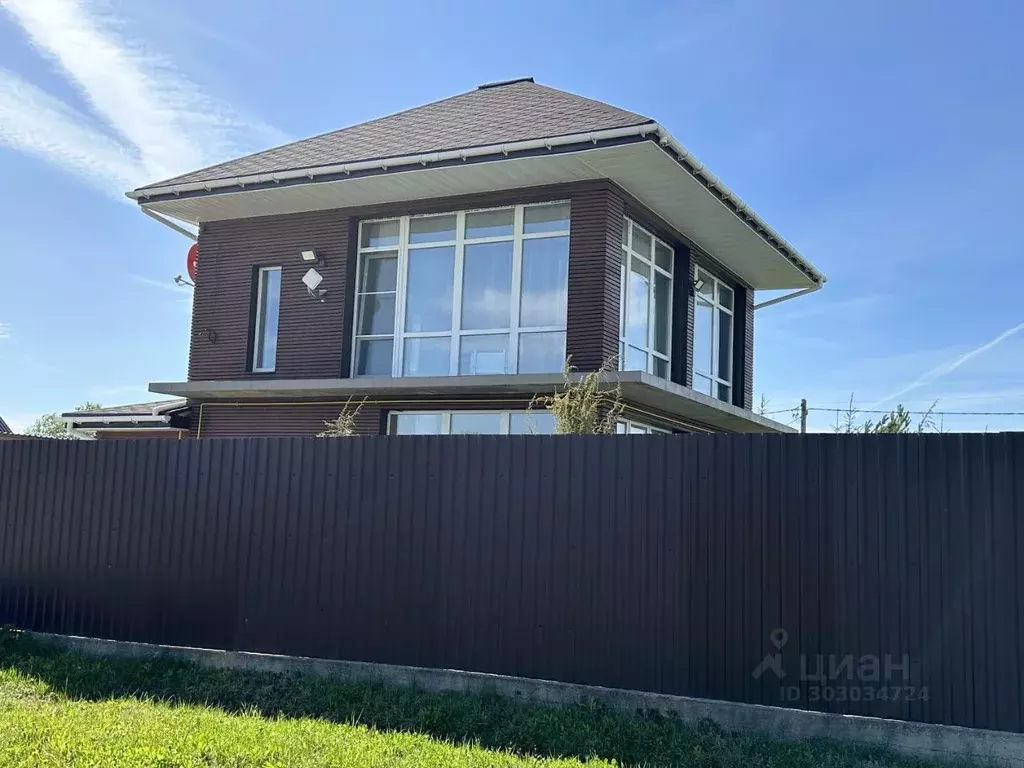 Дом в Калужская область, Перемышльский район, Большие Козлы с/пос, д. ... - Фото 1