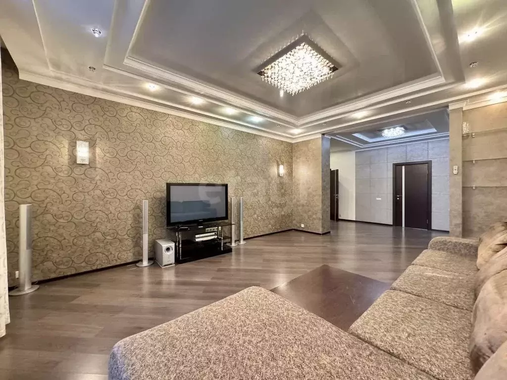 4-к кв. Татарстан, Казань ул. Габдуллы Кариева, 10 (130.3 м) - Фото 1