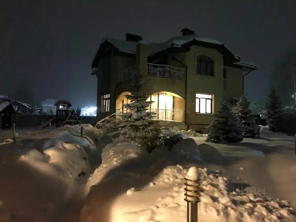 Дом в Саратовская область, Энгельсский район, Красноярское ... - Фото 2