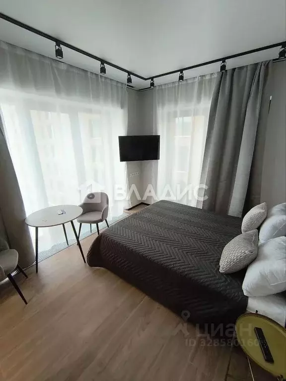 Студия Санкт-Петербург наб. Макарова, 58 (32.0 м) - Фото 2