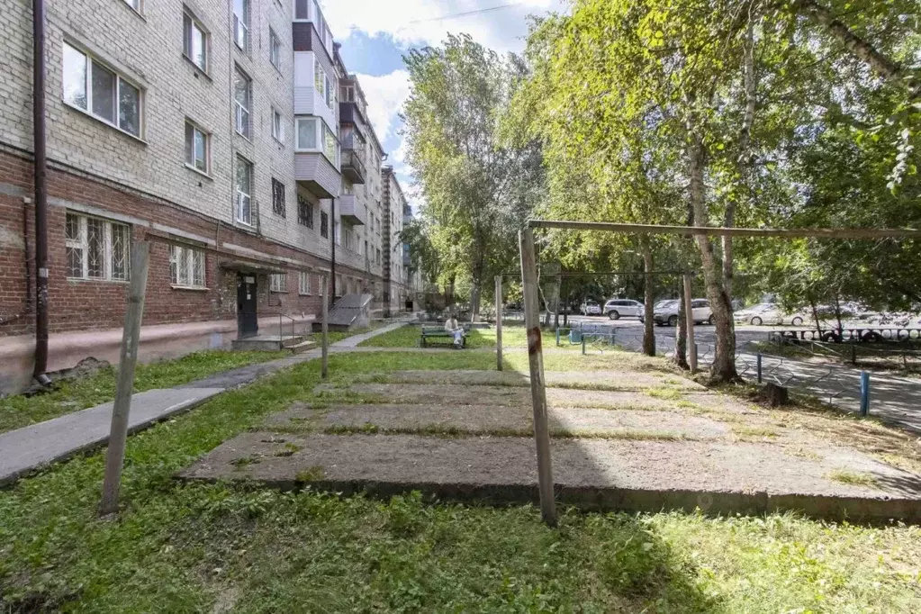 2-к кв. Тюменская область, Тюмень ул. Пермякова, 10 (40.0 м) - Фото 1
