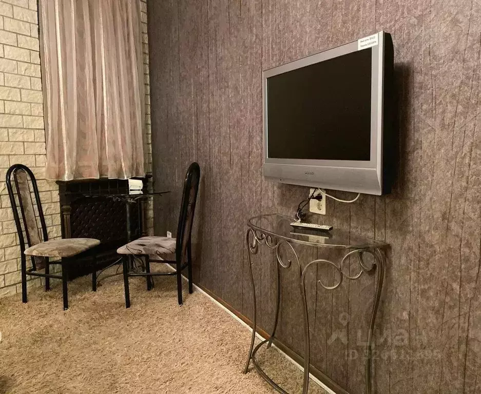 Комната Вологодская область, Череповец ул. Годовикова, 8 - Фото 1