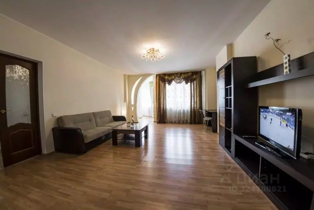 1-к кв. Оренбургская область, Оренбург ул. Терешковой, 77/2 (76.0 м) - Фото 1