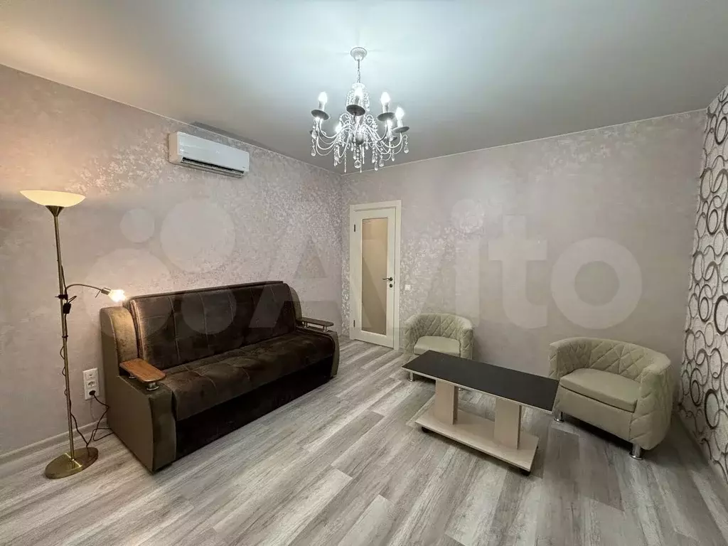 2-к. квартира, 60м, 3/5эт. - Фото 1