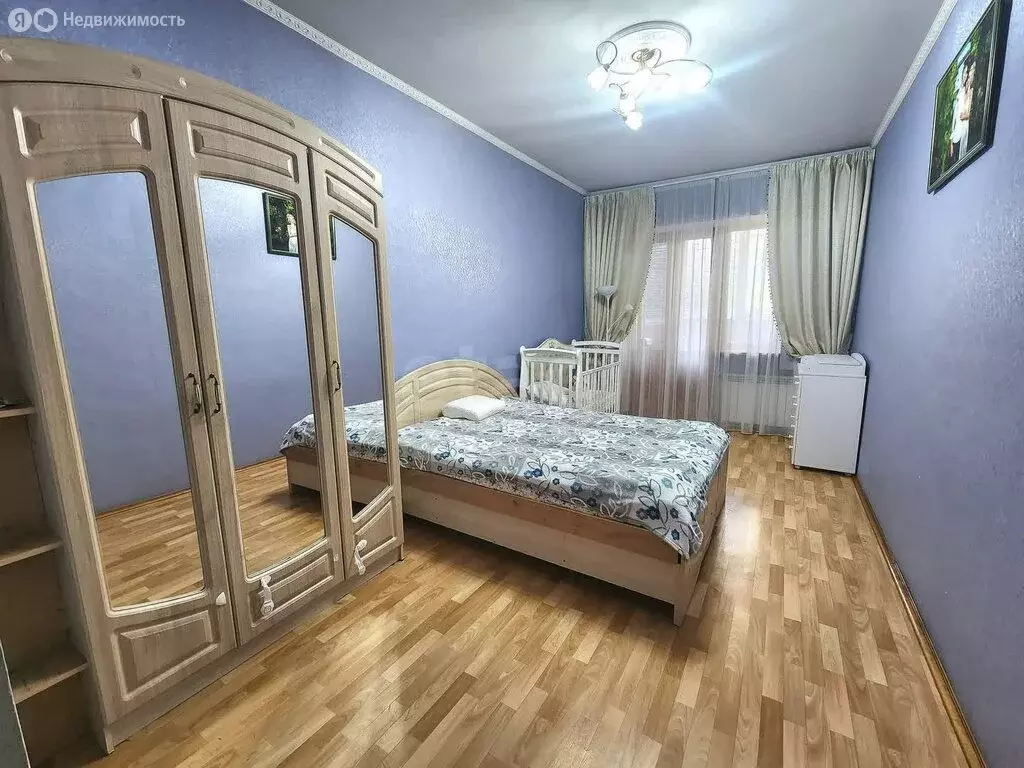 3-комнатная квартира: Севастополь, улица Правды, 23 (68 м) - Фото 1