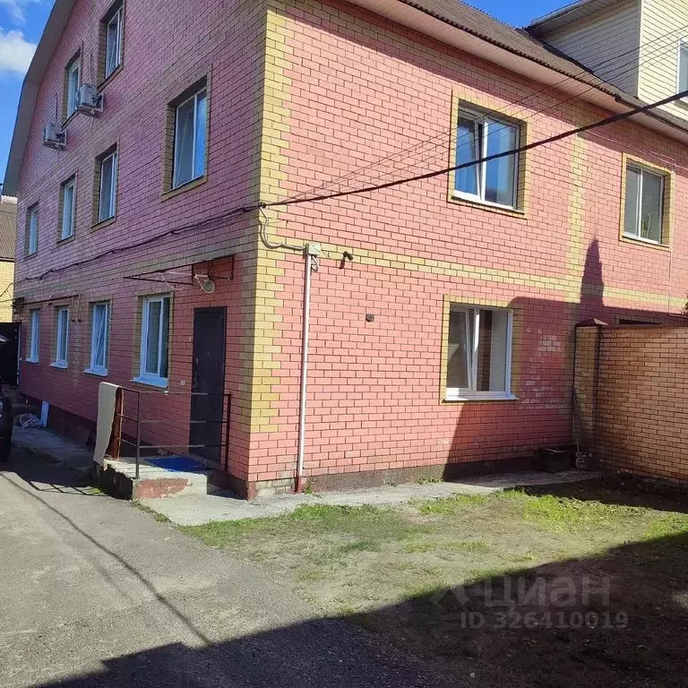 Дом в Брянская область, Брянск 1-я Садовая ул., 24А (120 м) - Фото 1