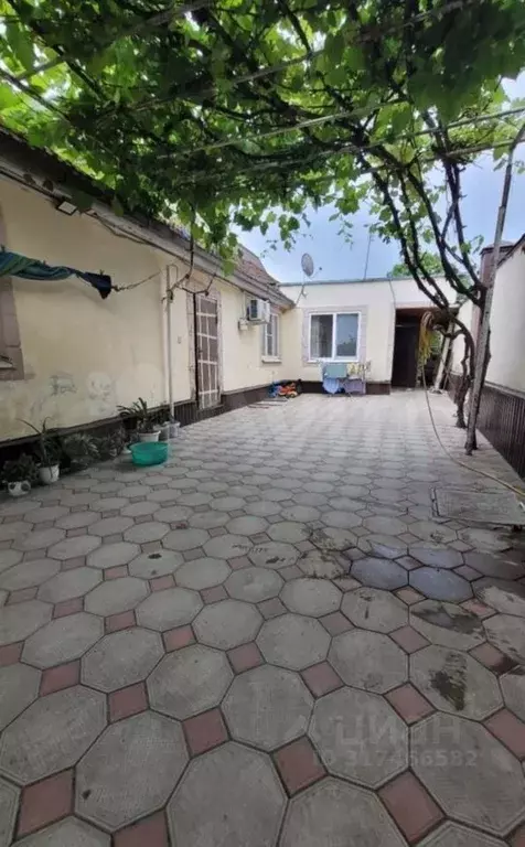 Дом в Кабардино-Балкария, Нальчик Крестьянская ул., 13 (76 м) - Фото 1