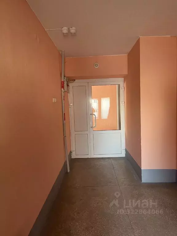 2-к кв. Свердловская область, Екатеринбург ул. Авиационная, 61к1 (54.2 ... - Фото 2