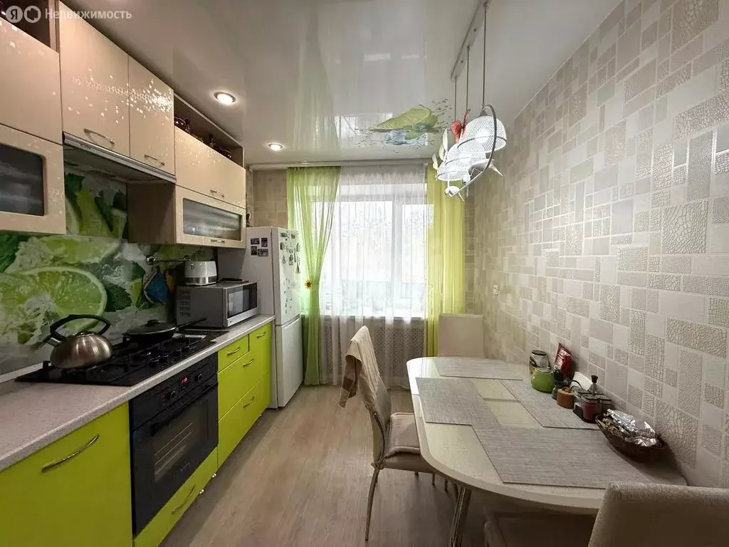 2-комнатная квартира: Великий Устюг, улица Неводчикова, 69 (50.2 м) - Фото 1