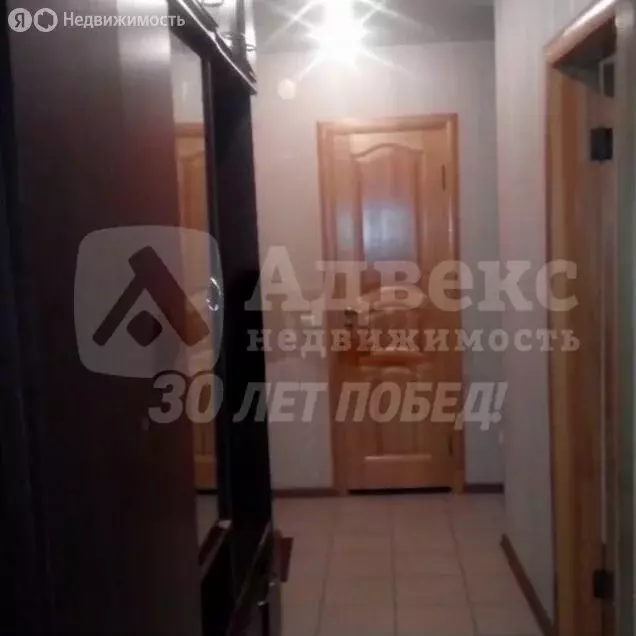 2-комнатная квартира: Тюмень, улица Евгения Богдановича, 10 (45.6 м) - Фото 1