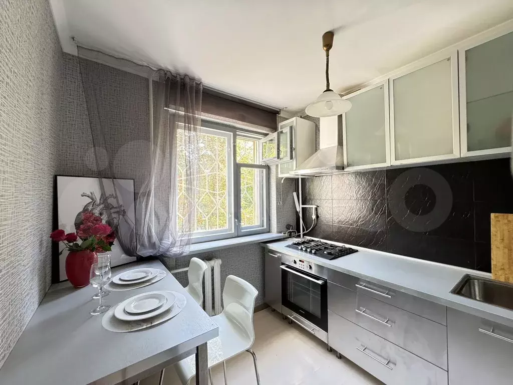 1-к. квартира, 31 м, 2/5 эт. - Фото 0