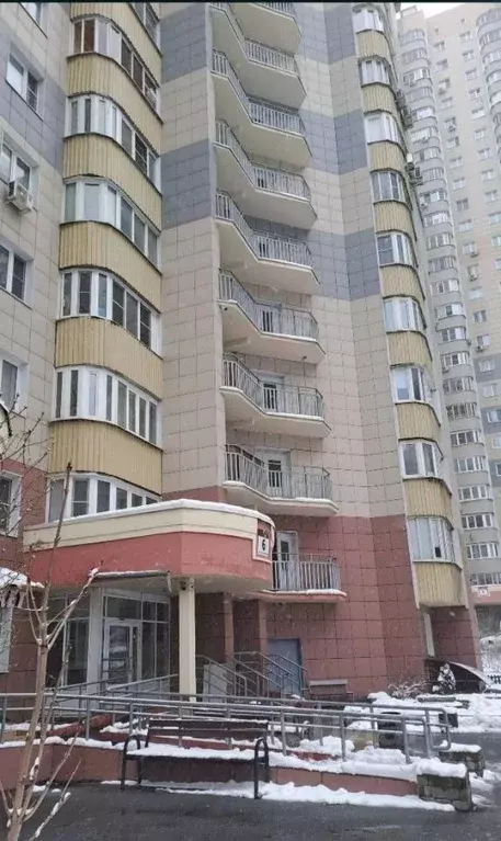 3-к кв. Московская область, Балашиха ул. Строителей, 3 (92.0 м) - Фото 1