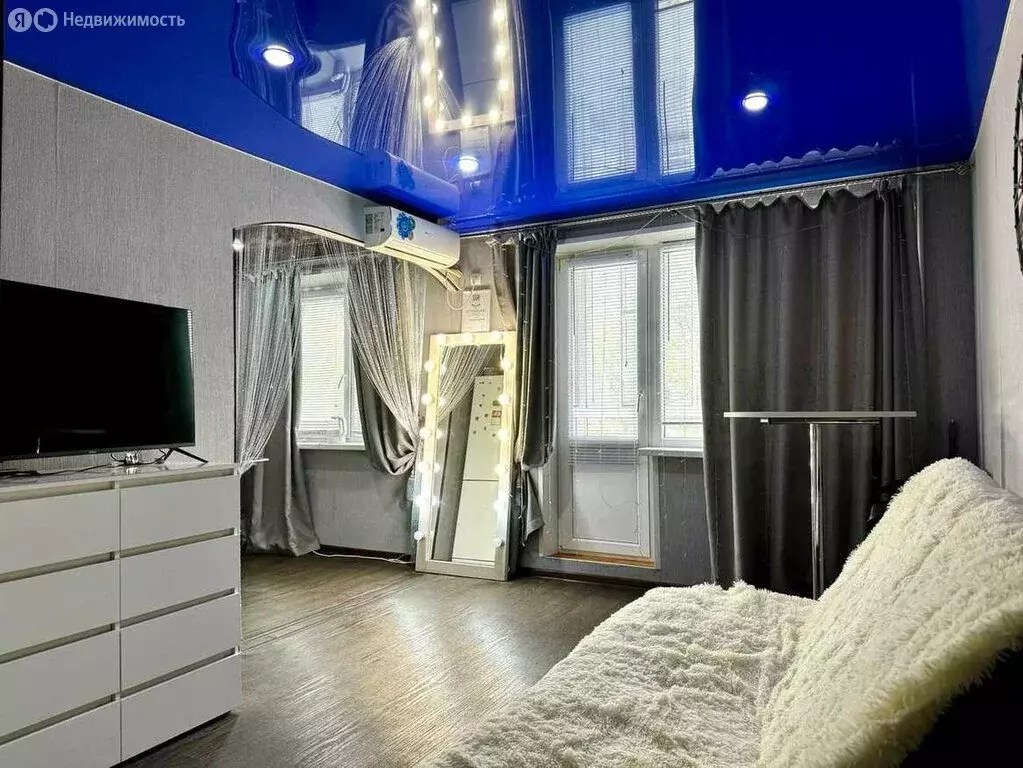 2-комнатная квартира: Волжский, улица Энгельса, 18 (44.5 м) - Фото 1