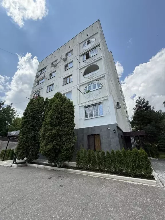 2-к кв. Ставропольский край, Кисловодск ул. Кирова, 78 (60.9 м) - Фото 0