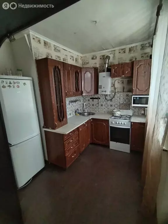 3-комнатная квартира: Запрудное, Садовая улица, 19 (60 м) - Фото 1