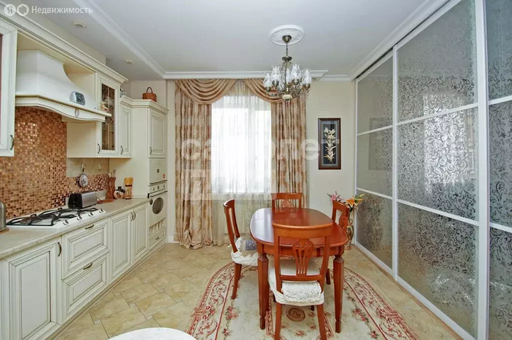 2-комнатная квартира: Омск, микрорайон Старгород, улица Тютчева, 8 ... - Фото 1