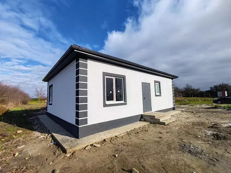 Дом в Краснодарский край, Темрюк Автомобилист СНТ, ул. Ореховая, 71 ... - Фото 0