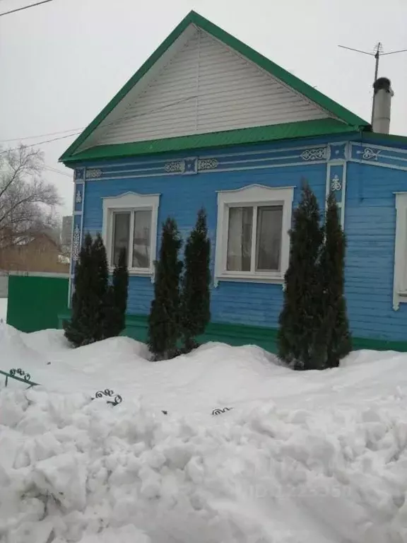 Дом в Саратовская область, Энгельс ул. 2-я Комсомольская (140 м) - Фото 0