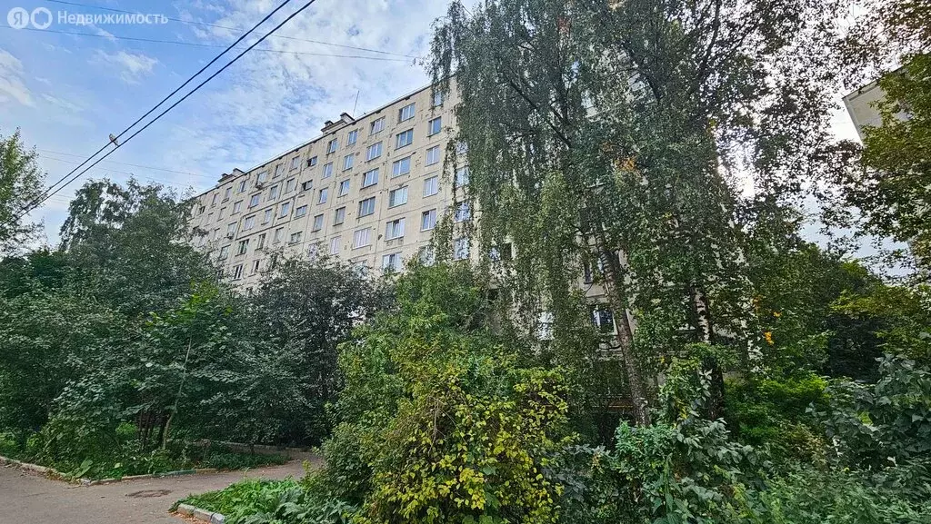 4-комнатная квартира: Москва, Клинская улица, 15 (62.4 м) - Фото 0