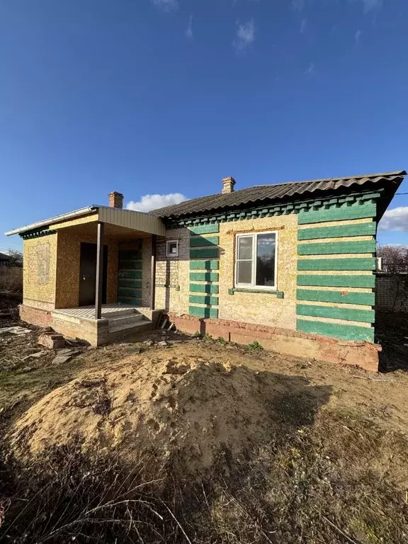 Дом в Воронежская область, Калачеевский район, с. Заброды ул. ... - Фото 1