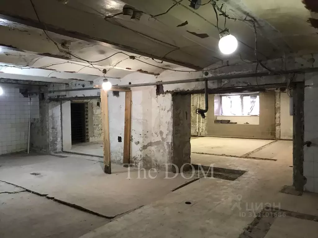 Помещение свободного назначения в Омская область, Омск ул. Гагарина, ... - Фото 2