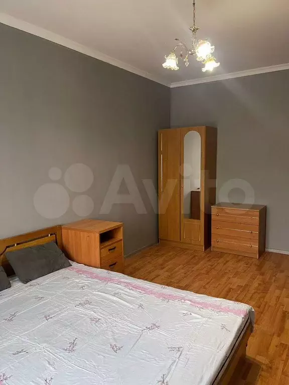3-к. квартира, 80 м, 1/3 эт. - Фото 1