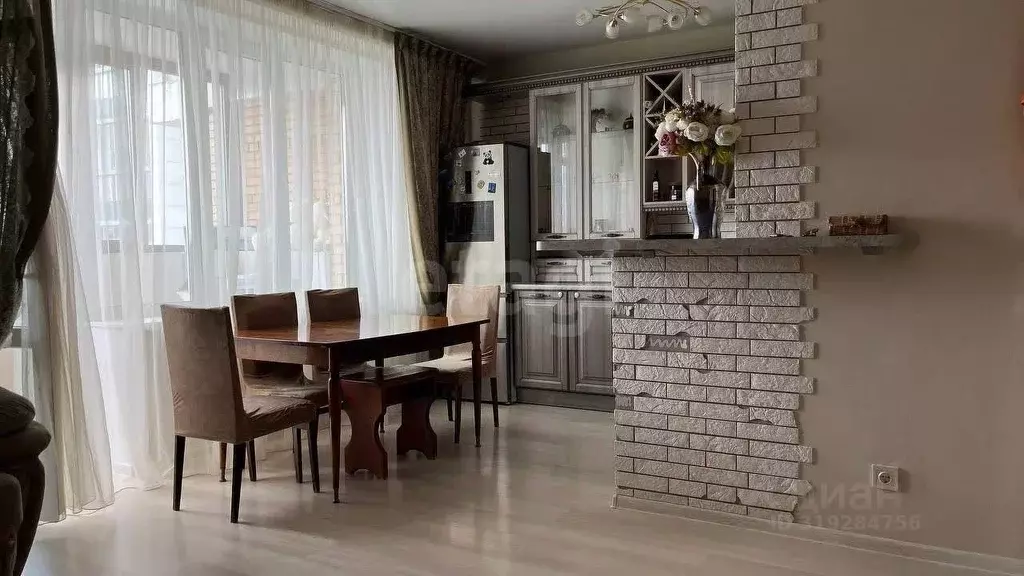 2-к кв. Красноярский край, Красноярск Взлетная ул., 7К (58.0 м) - Фото 1