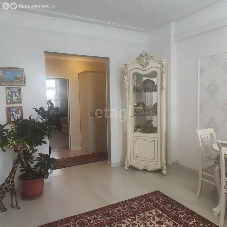 3-комнатная квартира: Астрахань, площадь имени Ленина, 2 (71.1 м) - Фото 1