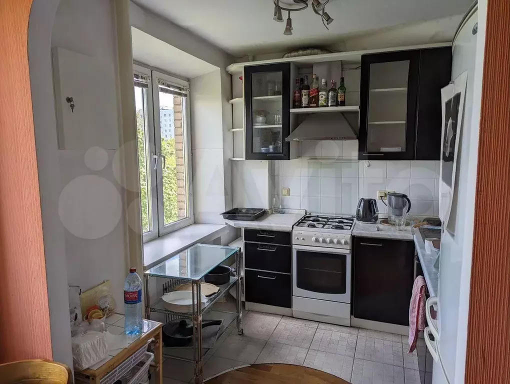 2-к. квартира, 56 м, 6/9 эт. - Фото 0