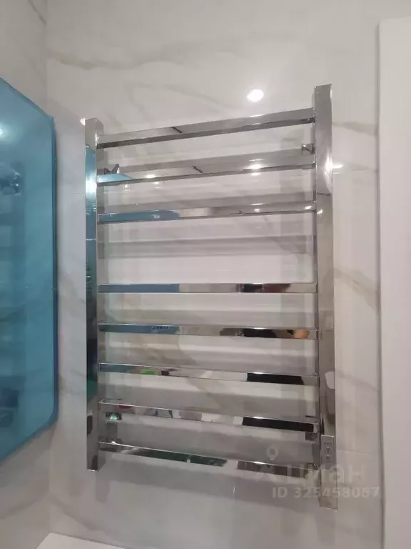 1-к кв. Саратовская область, Энгельс Театральная ул., 10А (52.3 м) - Фото 2