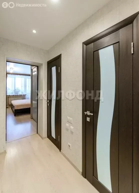 3-комнатная квартира: Томск, улица Некрасова, 6 (70.2 м) - Фото 0