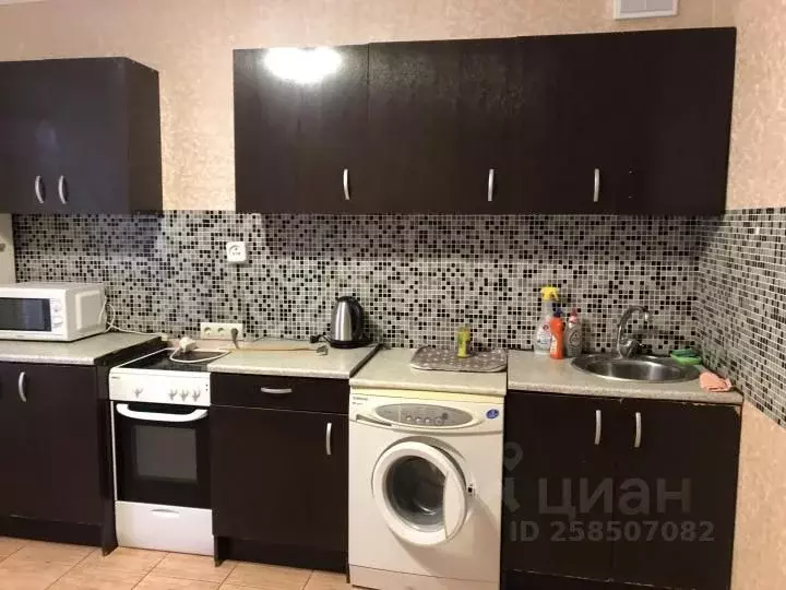 3-к кв. Татарстан, Казань ул. Баки Урманче, 8 (100.0 м) - Фото 0