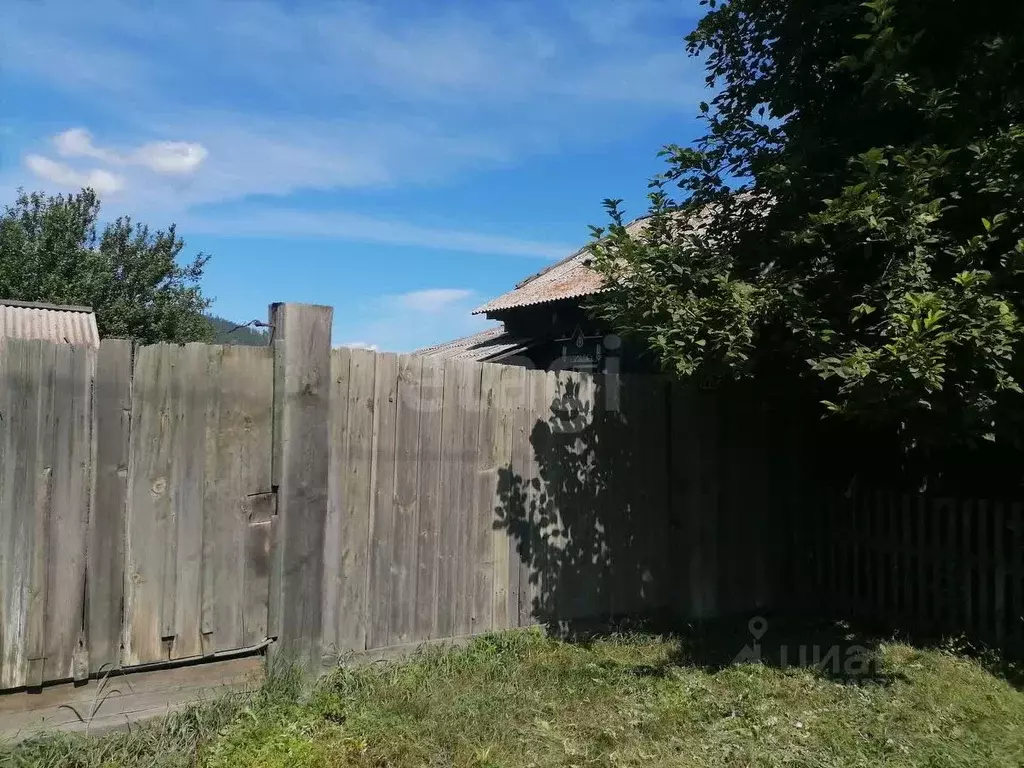 Дом в Бурятия, Прибайкальский район, пос. Татаурово Первомайская ул., ... - Фото 1