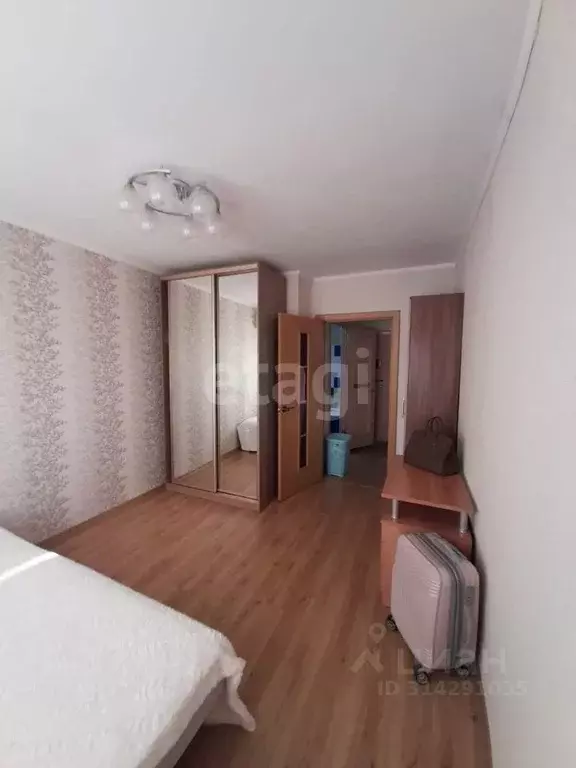 2-к кв. Приморский край, Владивосток Русская ул., 81 (35.7 м) - Фото 0
