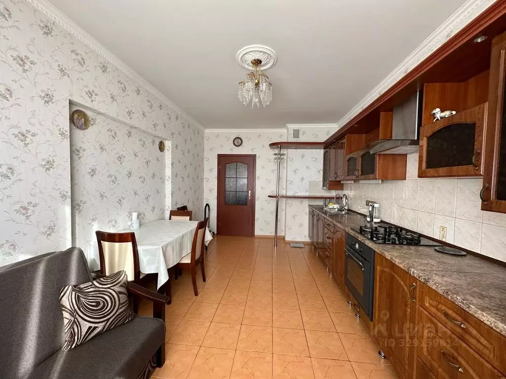 3-к кв. Крым, Симферополь ул. Тургенева, 23А (120.0 м) - Фото 2