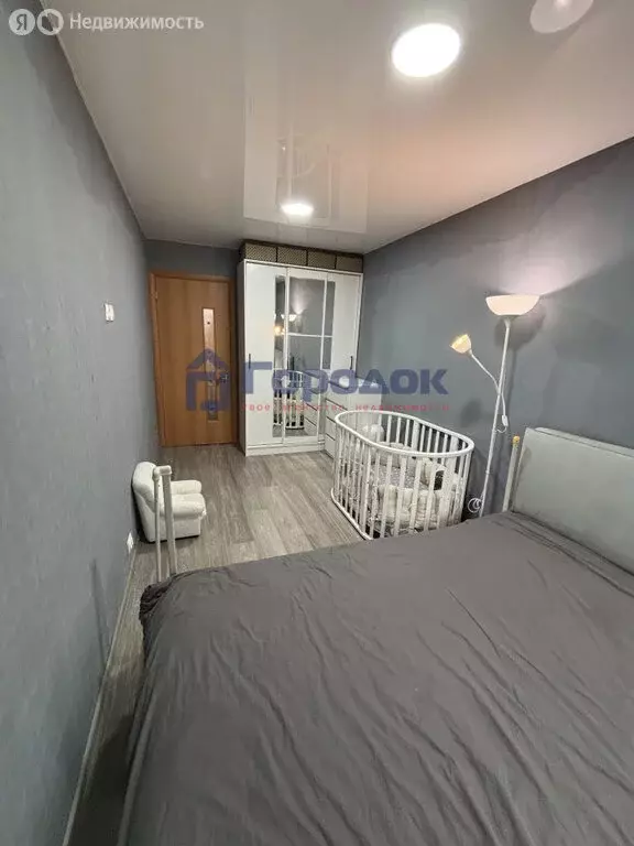 3-комнатная квартира: Каменск-Уральский, улица Калинина, 4 (58.5 м) - Фото 1