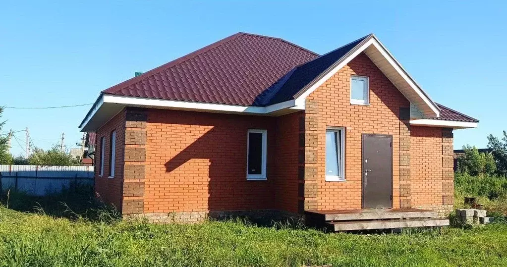 Дом в Омская область, Омский район, с. Розовка ул. Маршала Жукова (123 ... - Фото 0