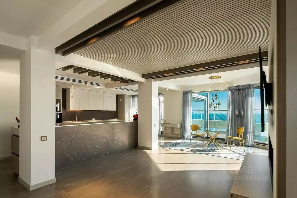 3-к кв. Краснодарский край, Сочи Светлана мкр, ул. Гагринская, 10 ... - Фото 2