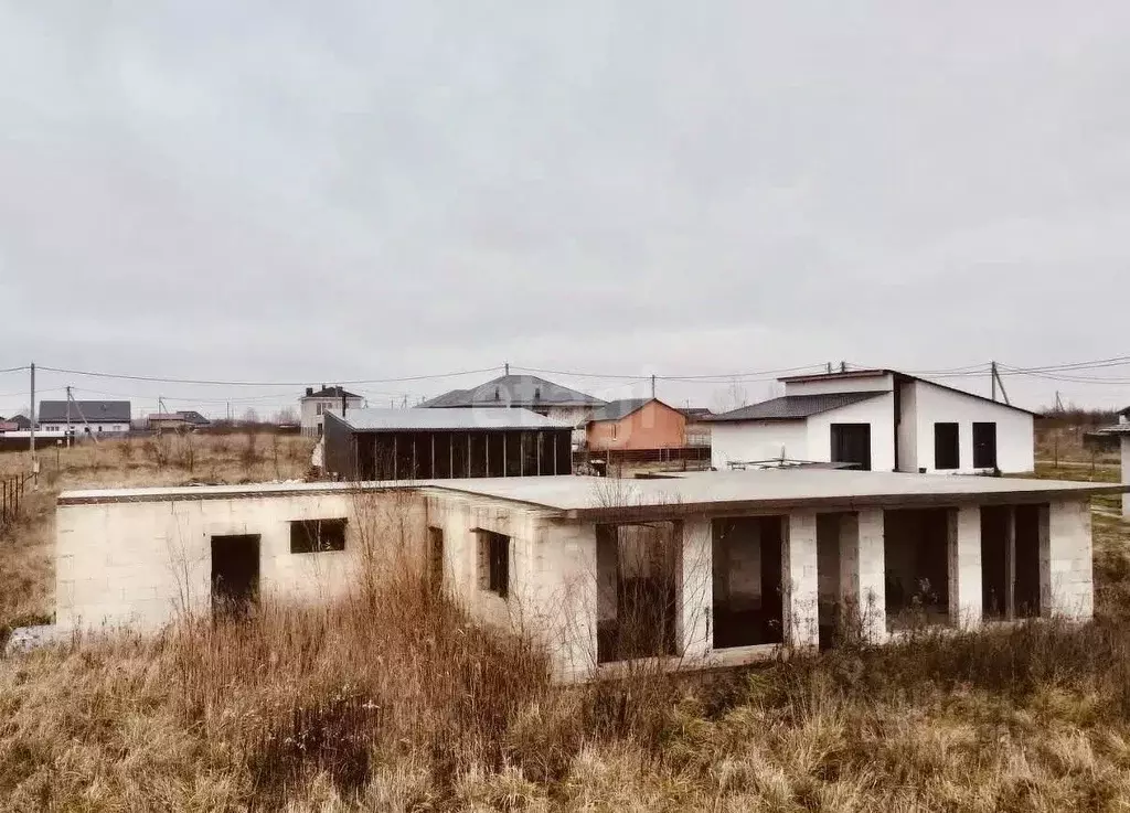 Дом в Калининградская область, Гурьевский муниципальный округ, пос. ... - Фото 1