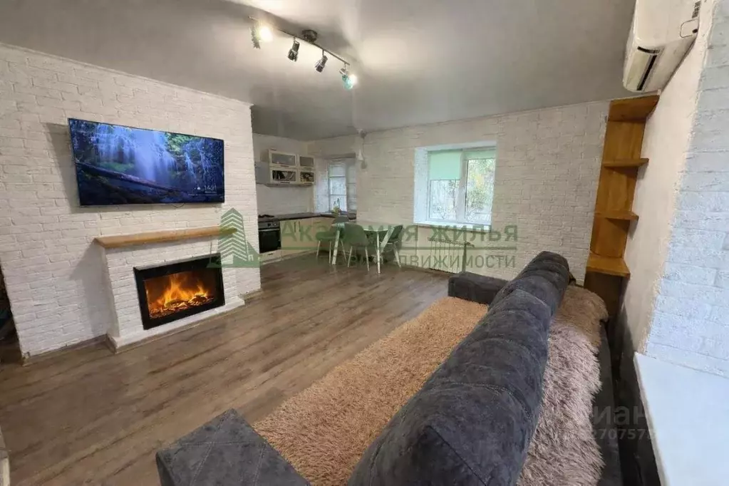 Студия Саратовская область, Саратов Дегтярная ул., 17 (31.0 м) - Фото 1