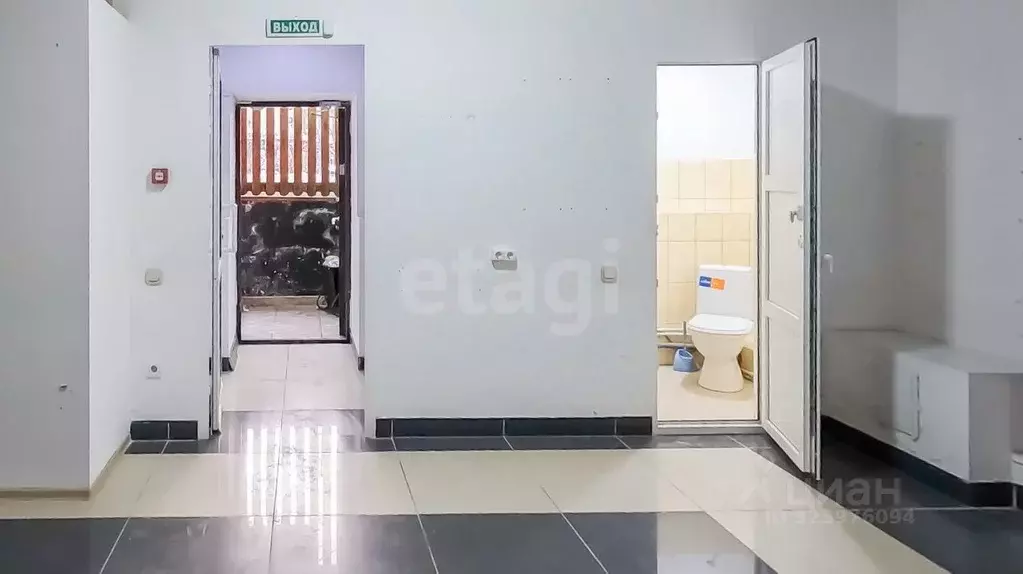 Помещение свободного назначения в Тюменская область, Тюмень ул. ... - Фото 1